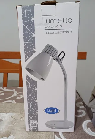 Lampada da tavolo GC HOME orientabile