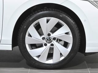 Volkswagen Golf Más 1.5 TSI Varias uds.