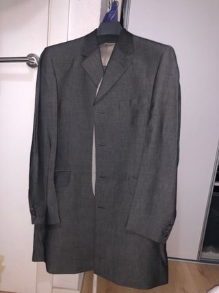 Traje de esmoquin elegante hombre gris/negro
