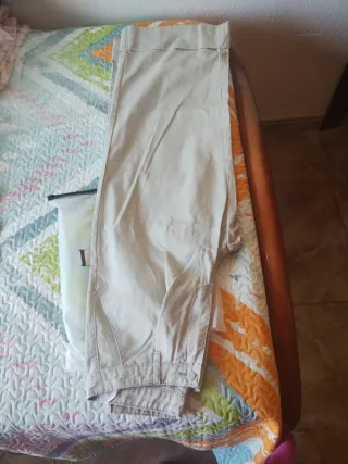 Pantalón ancho gris Nuevo