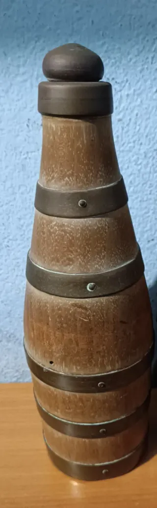 2 Botellas antiguas,Estilo Barril