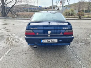 Peugeot 605 1996