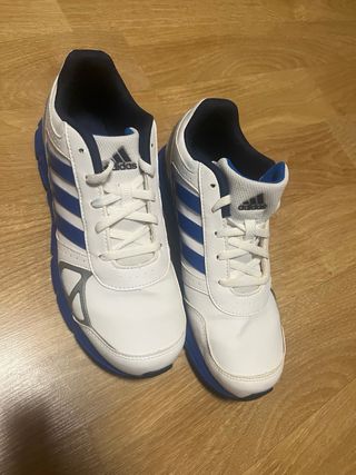 Zapatillas deportivas Adidas blancas y azules