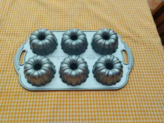 Molde Nordic Ware Bundt Lette 6 tazas