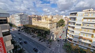 Piso en alquiler en Ensanche - Diputación en Alicante