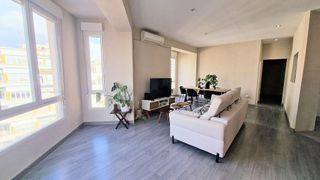 Piso en alquiler en Ensanche - Diputación en Alicante