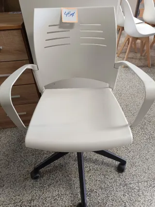 Silla de oficina giratoria