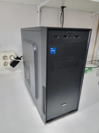 Ordenador PC Sobremesa Negro