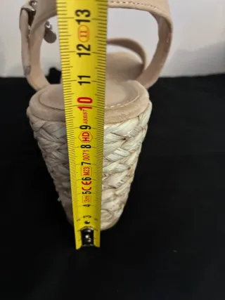 Sandalias cuña Xti beige