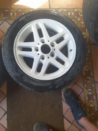 Llantas BMW 320d Blancas Lijadas