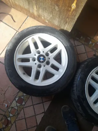 Llantas BMW 320d Blancas Lijadas