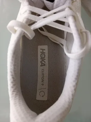 Hoka Clifton 9 Blancas