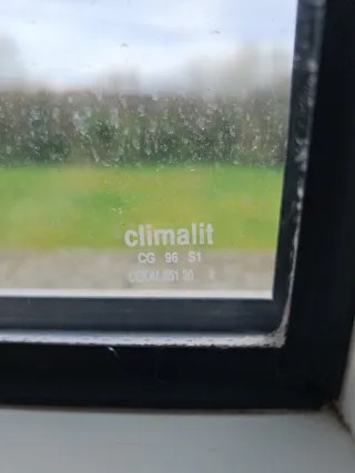 Ventana PVC doble cristal Climalit con persiana