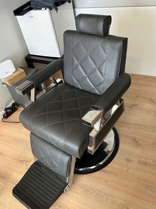 Sillón de Barbería gris oscuro y Plateado