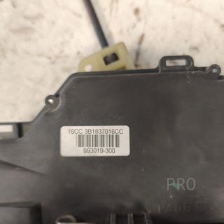 CERRADURA DELANTERA DERECHA SEAT / SKODA / VW USADO 3B1837016CC