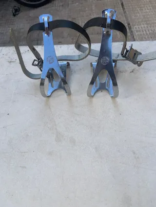 Calapiés clásicos para bicicleta