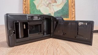 Cámara compacta de película de 35 mm Yashica Patio