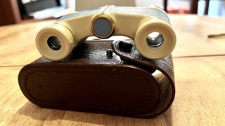 Binocular USSR 2,5x Ópera Marrón