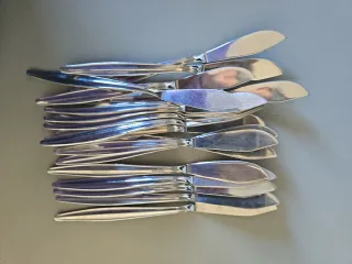 Juego de cubiertos de acero inoxidable