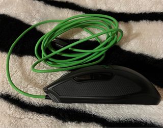 Mouse HP Nero con cavo verde