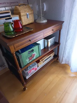 Mueble auxiliar de madera