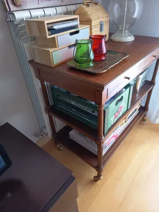 Mueble auxiliar de madera