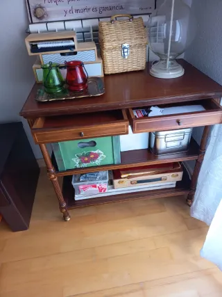 Mueble auxiliar de madera