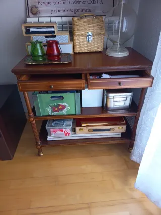 Mueble auxiliar de madera