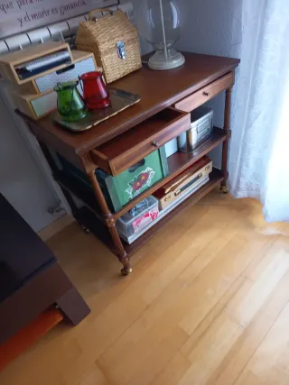 Mueble auxiliar de madera