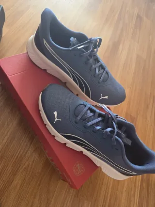 Zapatillas Puma Azul y Blanco