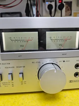 Casete Estéreo Sansui D-90