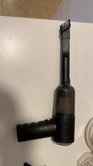 Mini aspiradora portátil con accesorios