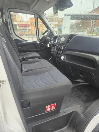 Camion frigorífico iveco daily 3500kg