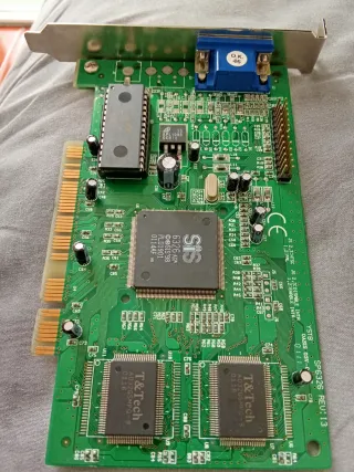 Tarjeta Gráfica SiS 6326 PCI 8MB