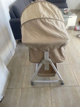 Cuna colecho con mosquitera