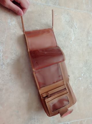 Cartera coral suave piel vuelta