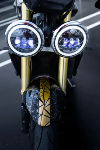 Triumph Street Triple 675 2008 Negra/Dorada