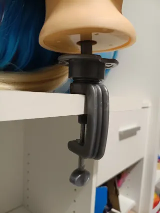 Cabeza peluquería y maquillaje giratoria.