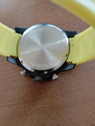 Reloj Yamaha Cronógrafo Amarillo