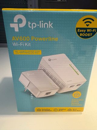 TP-Link AV600 Powerline Wi-Fi Kit TL-WPA4220