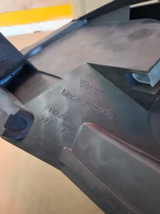 Óptica Volkswagen Passat