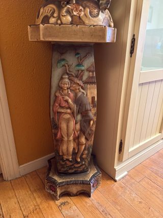 Escultura de dos piezas