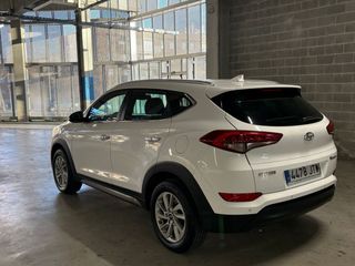 Hyundai Tucson 2016 99.987KM!  (garantia incluida)