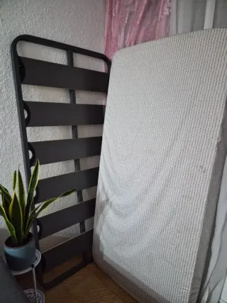 Colchón y somier 90cm casi nuevo