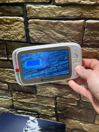 Vigilabebés WiFi Motorola Nursery VM85 Connect