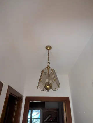 Lámpara de techo colgante dorada