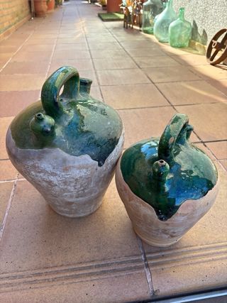 Botijos antiguos de cerámica