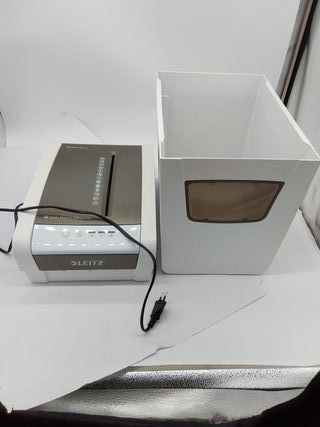 LEITZ 80010000 - Destructora IQ Slim Home Office P4 color blanco/plata