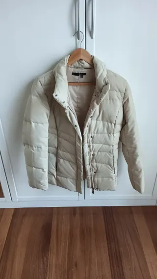 Abrigo acolchado beige