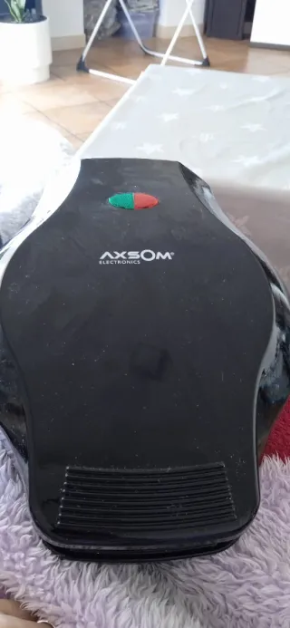 Gofrera Eléctrica AXSOM Flaker 1000W